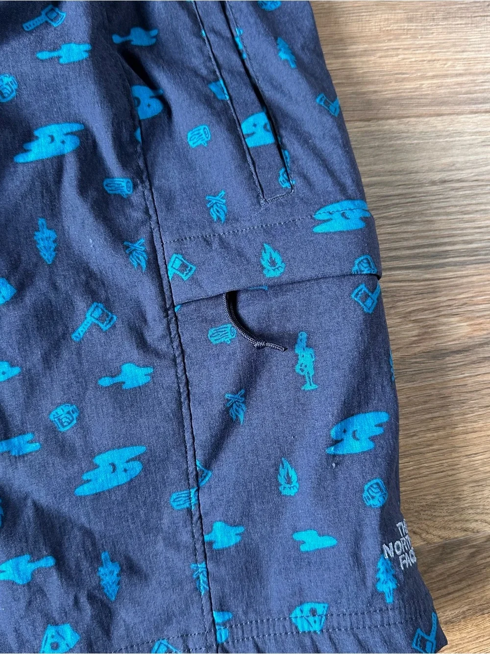 North Face Class V Belted Shorts Men Medium Blue Camping Hike Cargo Flashdry NWT